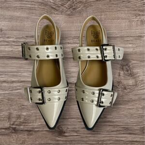 Beast Fashion Women's Bone White Patent Snipped Slingback Buckle Flat Size 6.5